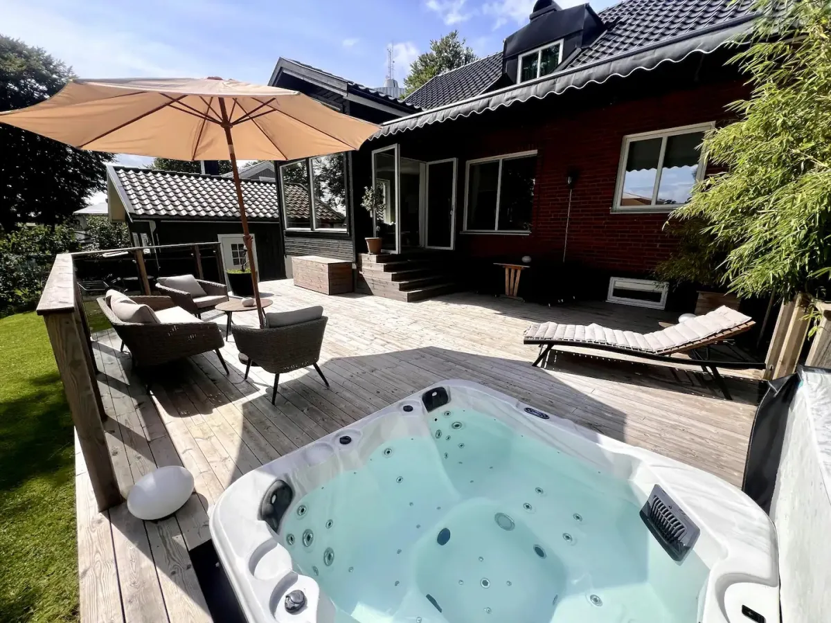 Stilvolle Villa, Terrasse und Garten